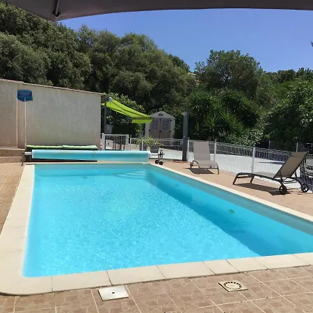 Pavillon T2 Proche Dans Petite Résidence *